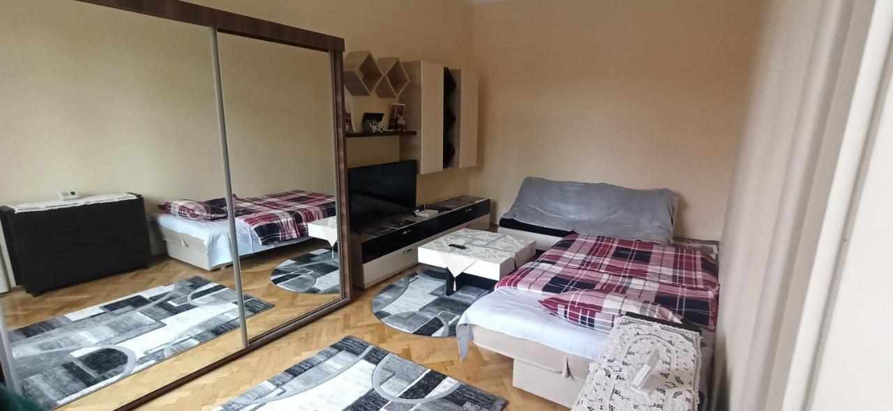 בראשוב Robert'S Apartment מראה חיצוני תמונה