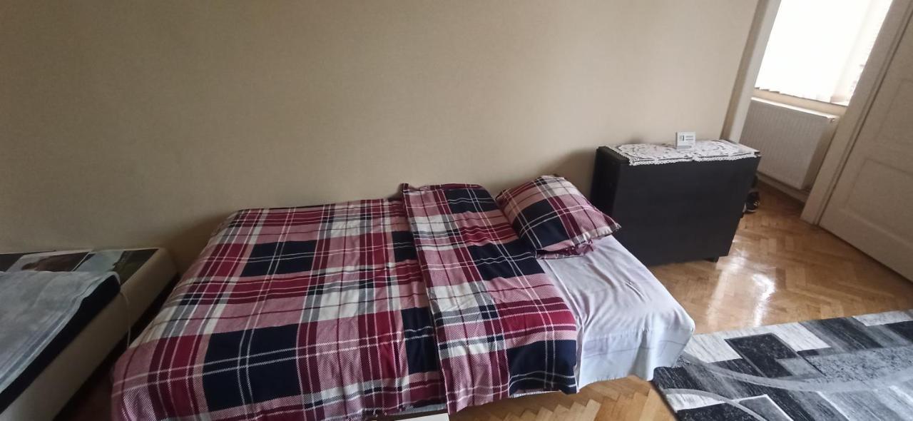 בראשוב Robert'S Apartment מראה חיצוני תמונה