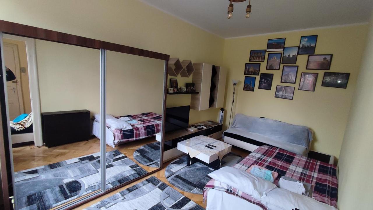 בראשוב Robert'S Apartment מראה חיצוני תמונה